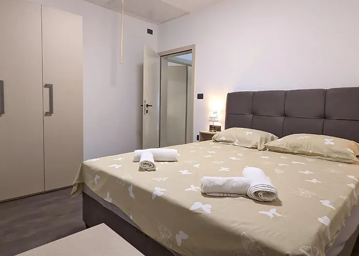 Semesterbostad Casa Edera