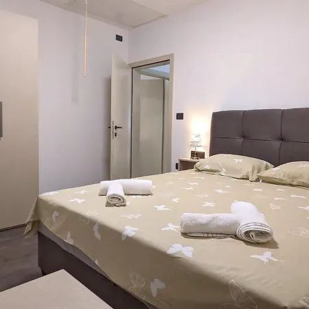 Semesterbostad Casa Edera